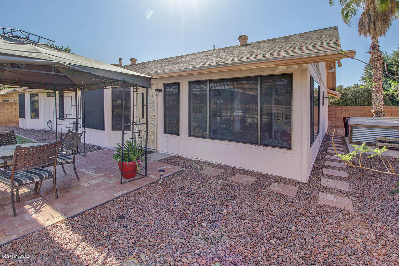 1433 W Canyon Shadows Lane