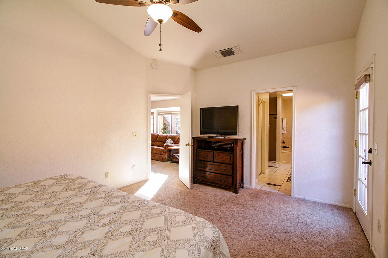 1433 W Canyon Shadows Lane