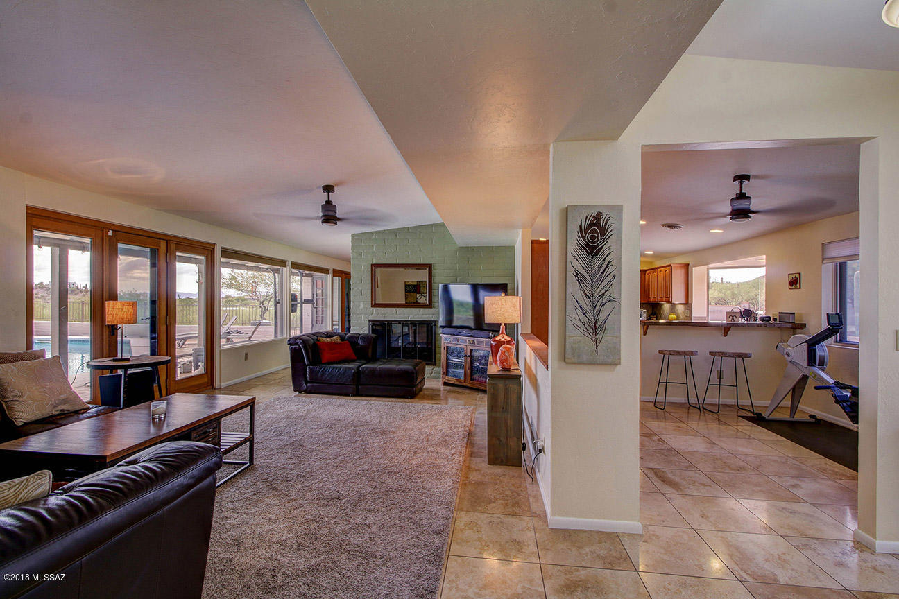 4440 E Quivira Place