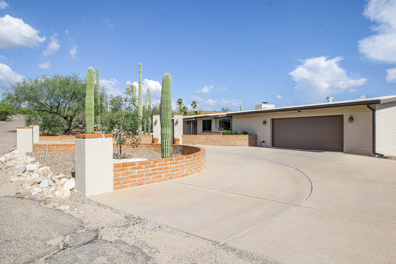 4440 E Quivira Place