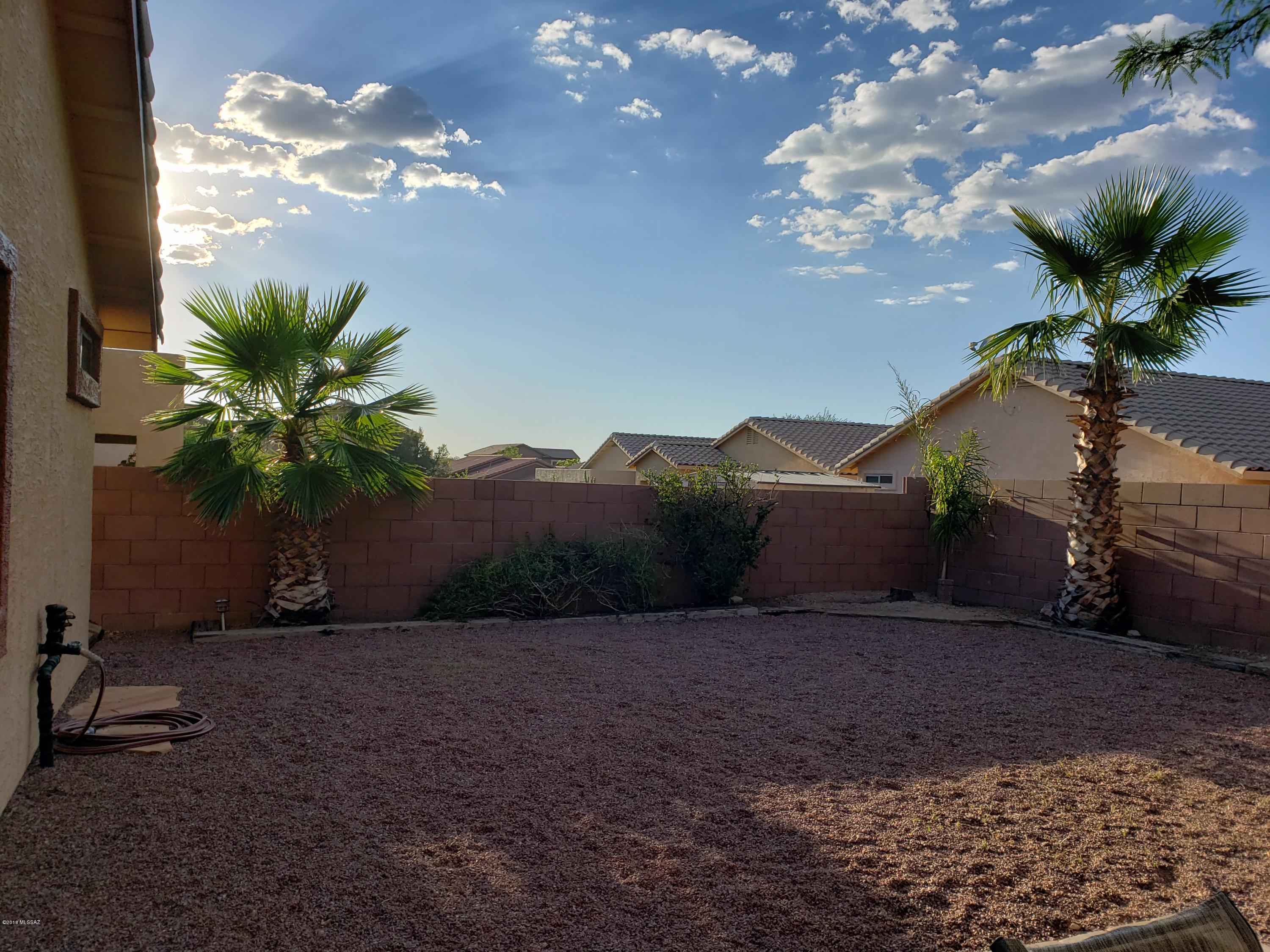 7297 E Weeping Willow Drive