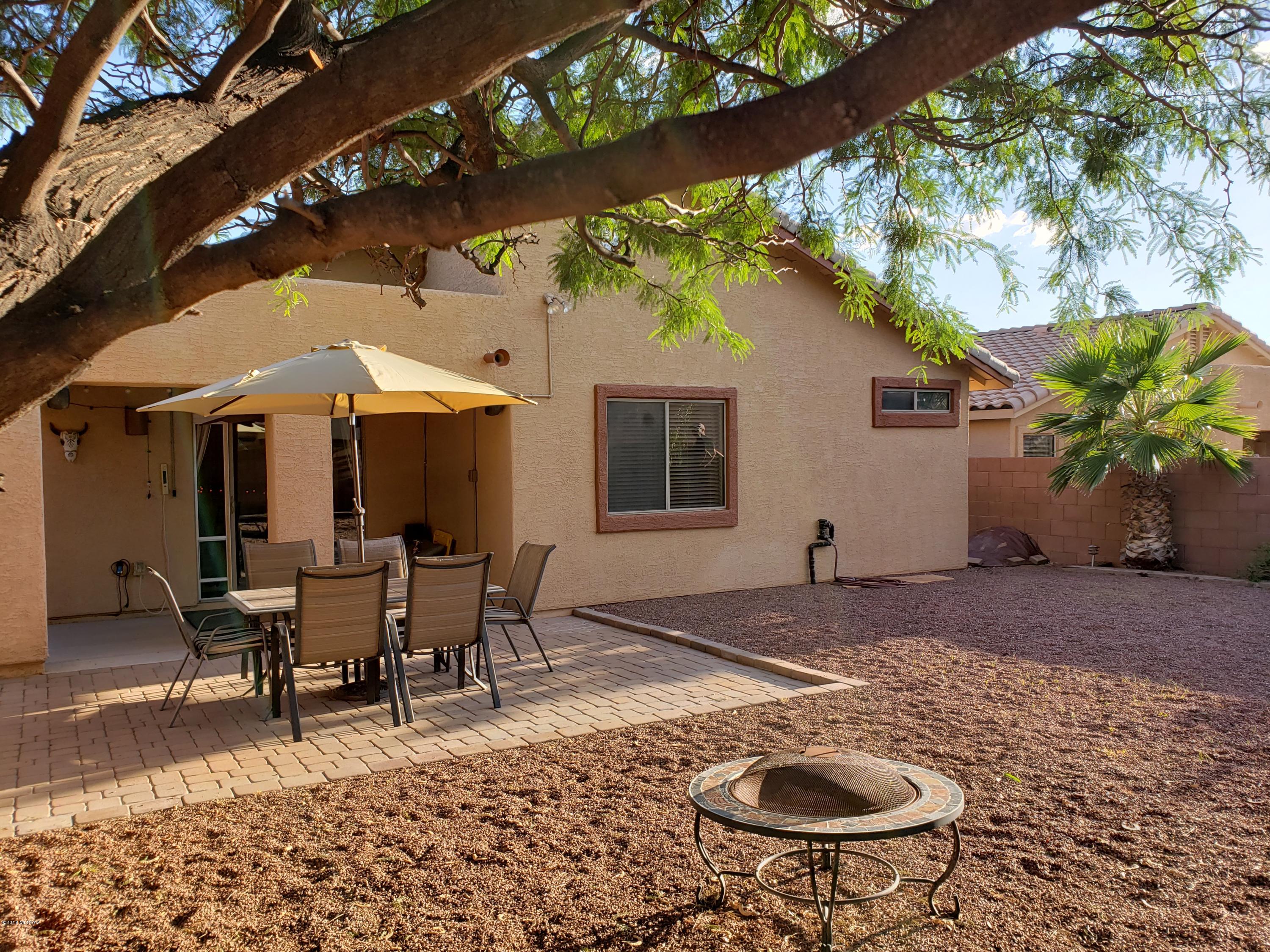 7297 E Weeping Willow Drive