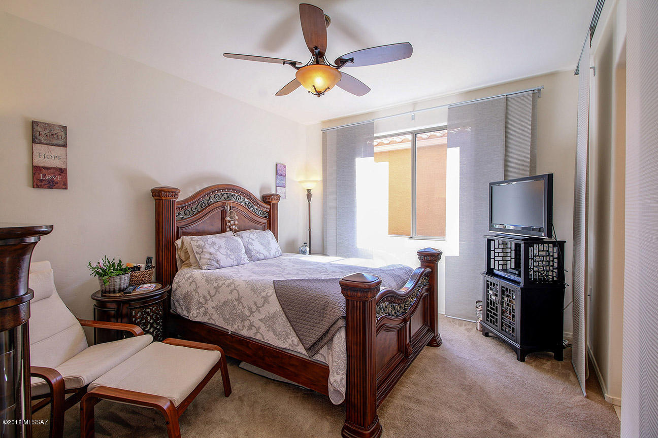 10107 S Azure Surrey Drive