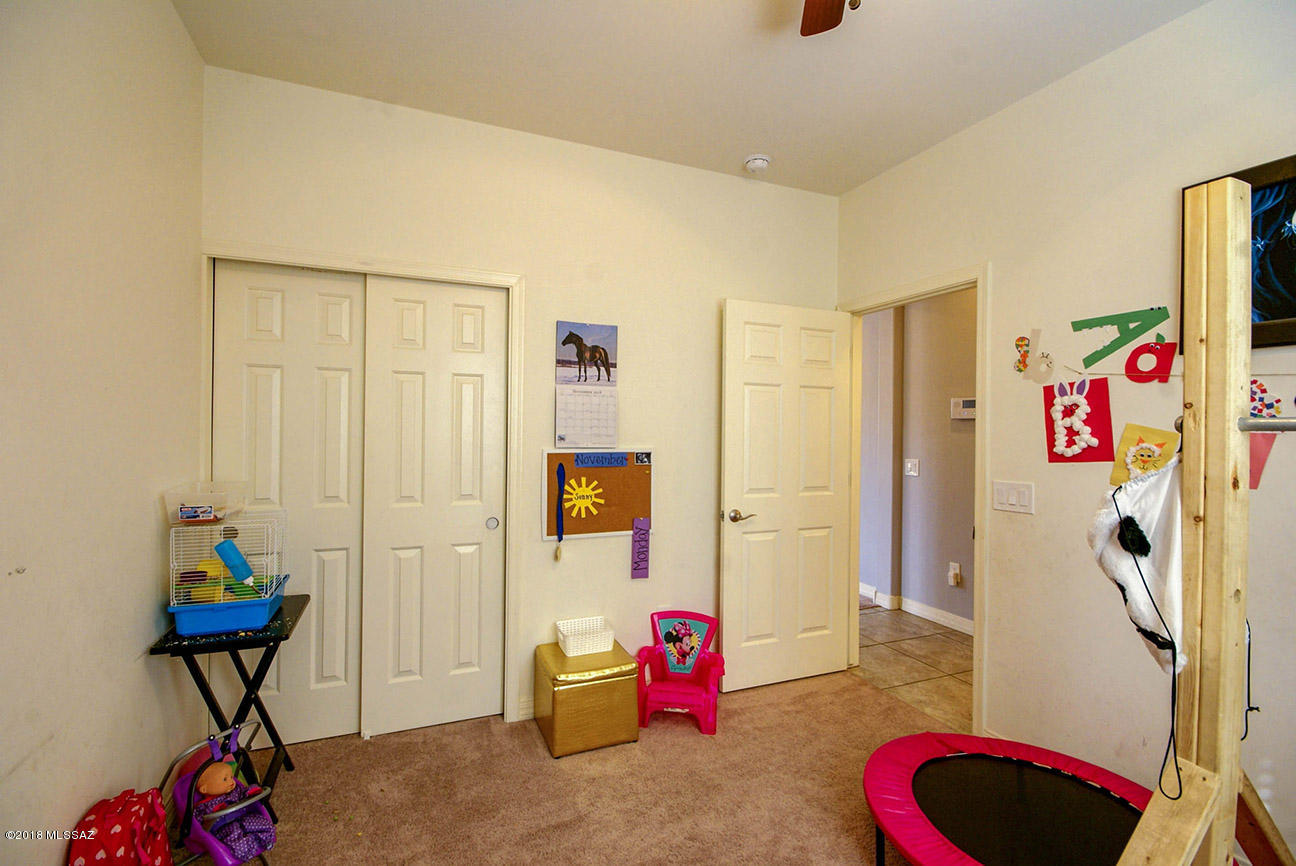 8046 S Dolphin Way