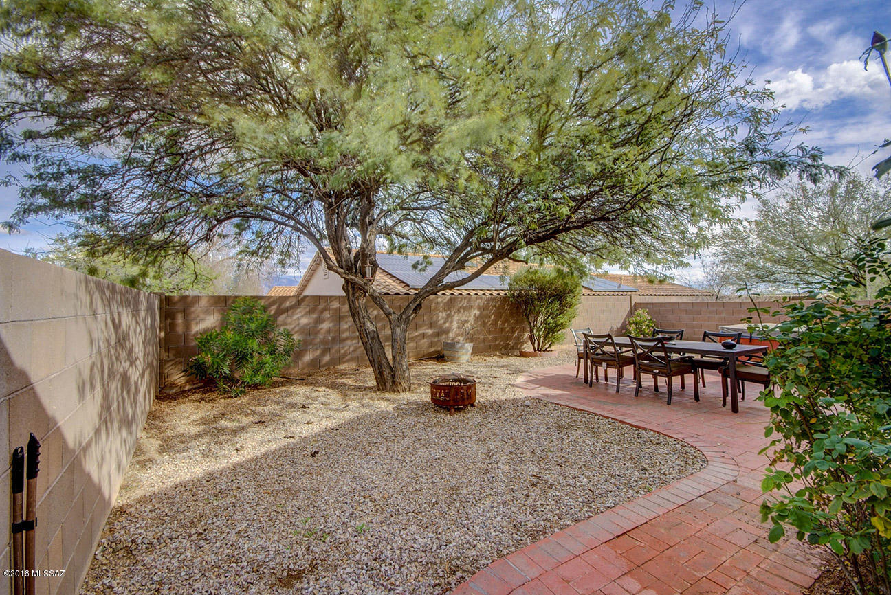 3822 N Nash Creek Court