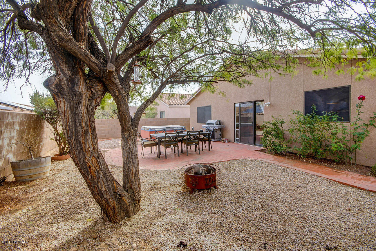 3822 N Nash Creek Court