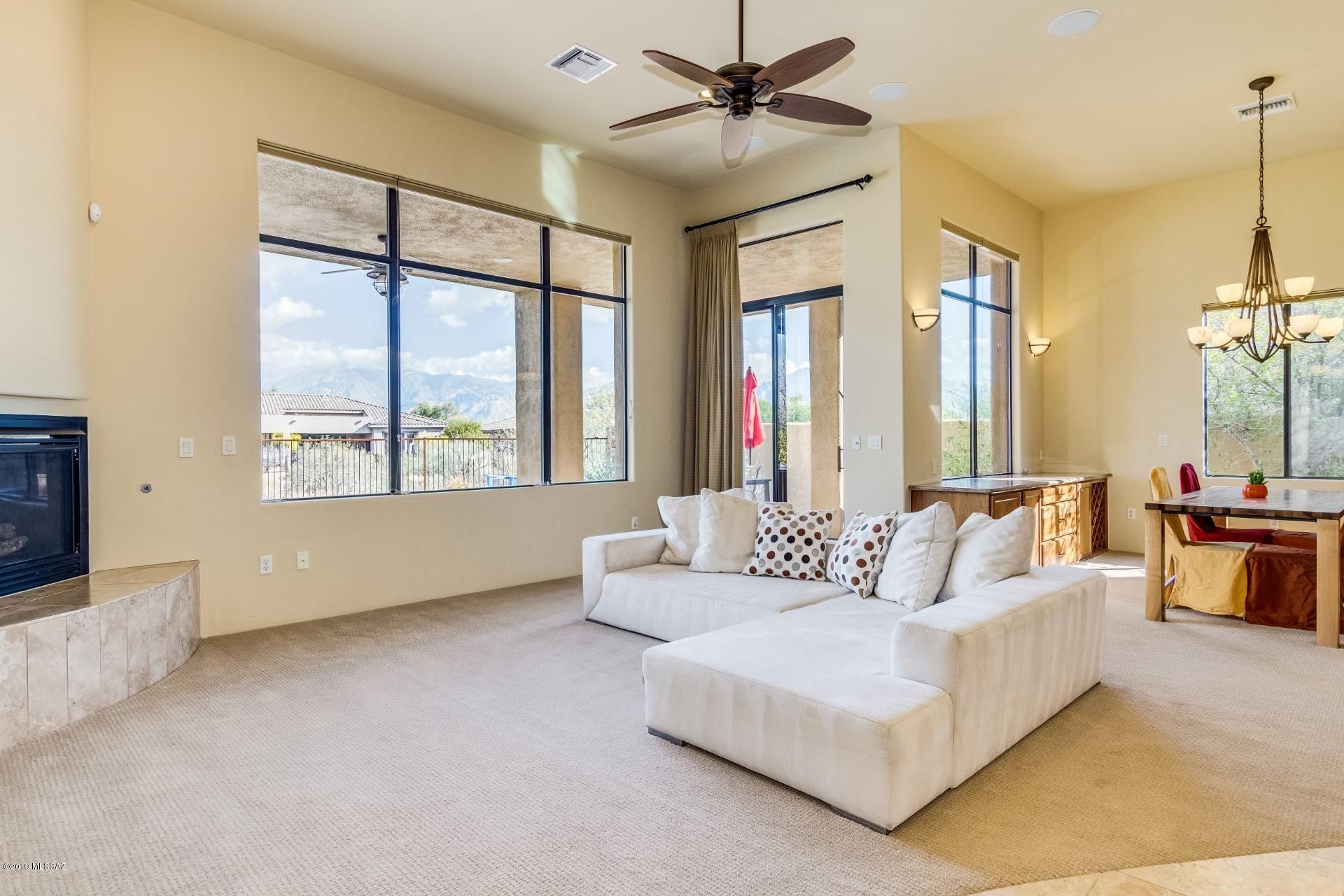 971 W Lone Mesquite