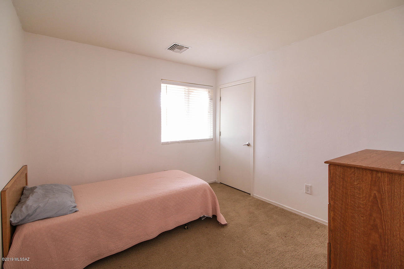 7063 S Spring Beauty Way