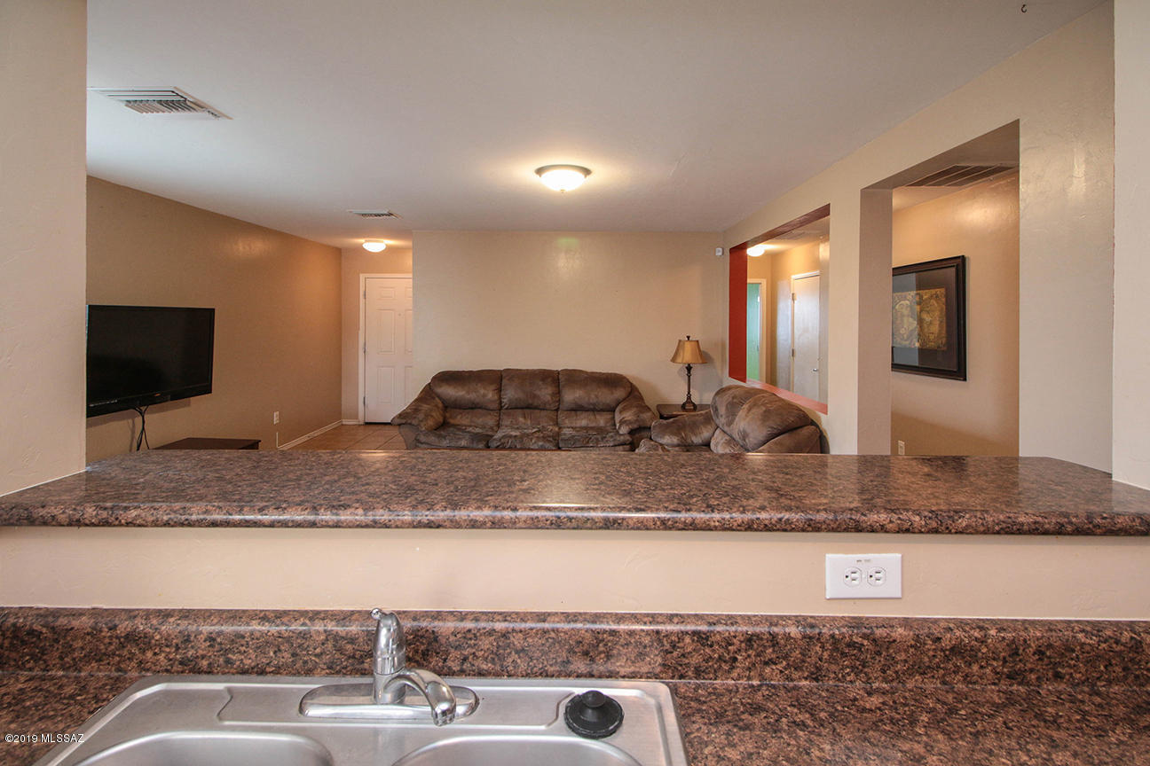 7063 S Spring Beauty Way