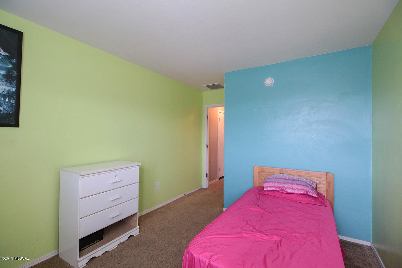 7063 S Spring Beauty Way