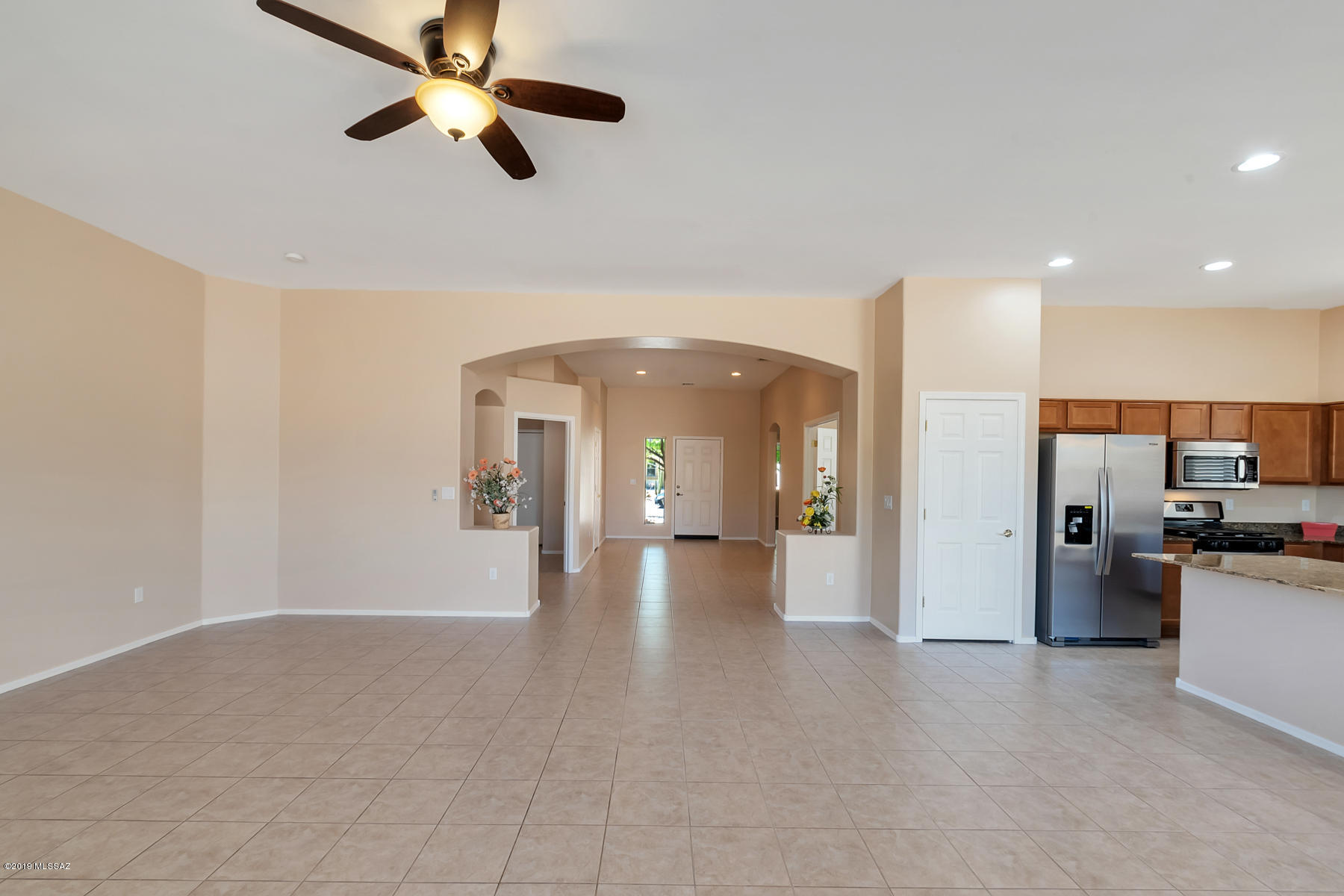 8244 W Calle Sancho Panza