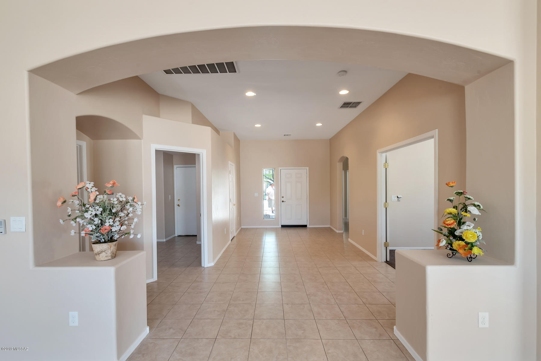 8244 W Calle Sancho Panza