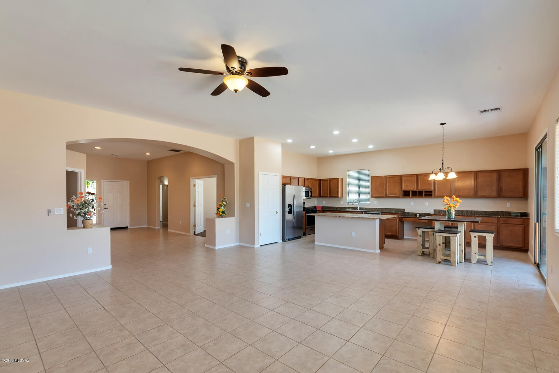 8244 W Calle Sancho Panza