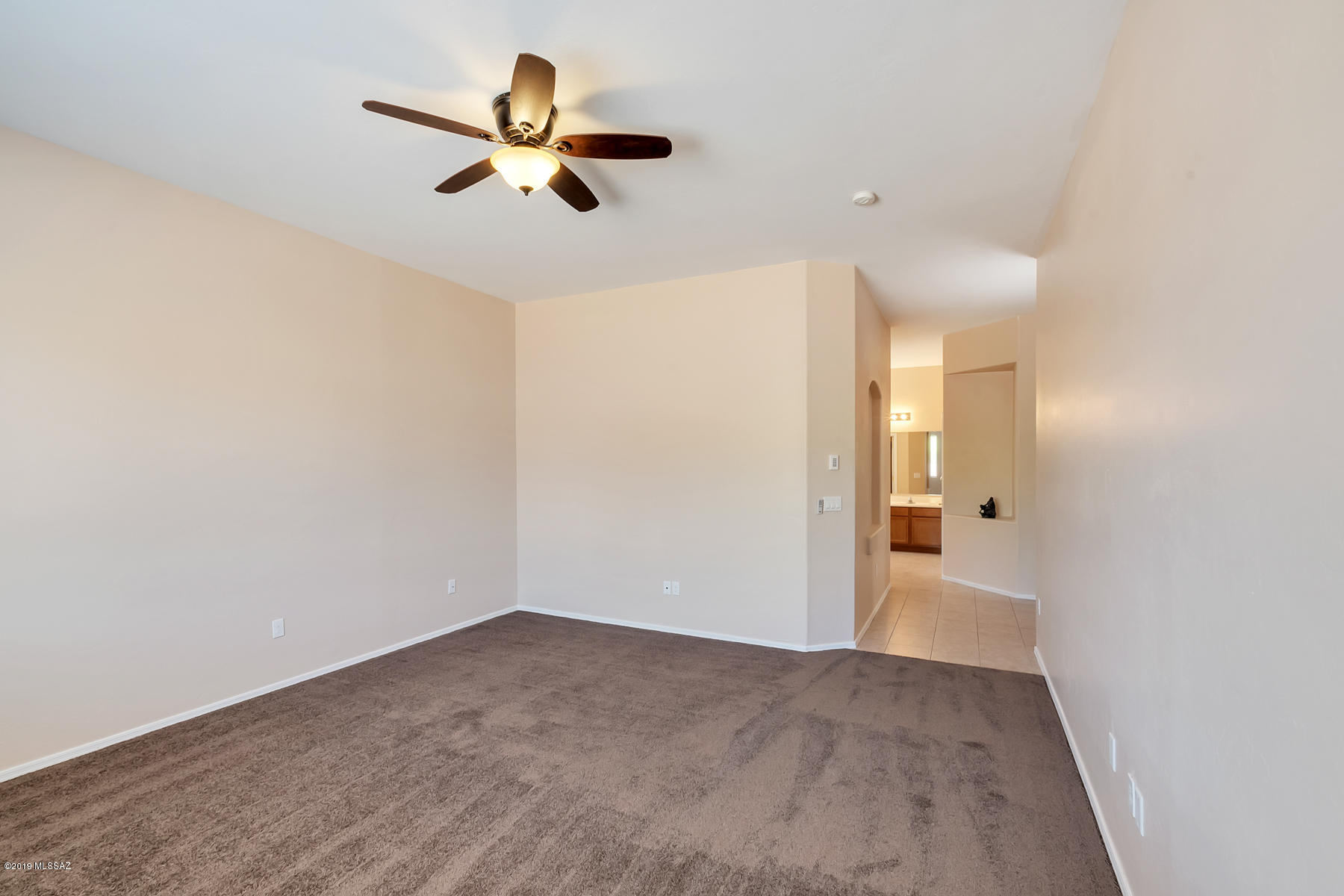 8244 W Calle Sancho Panza