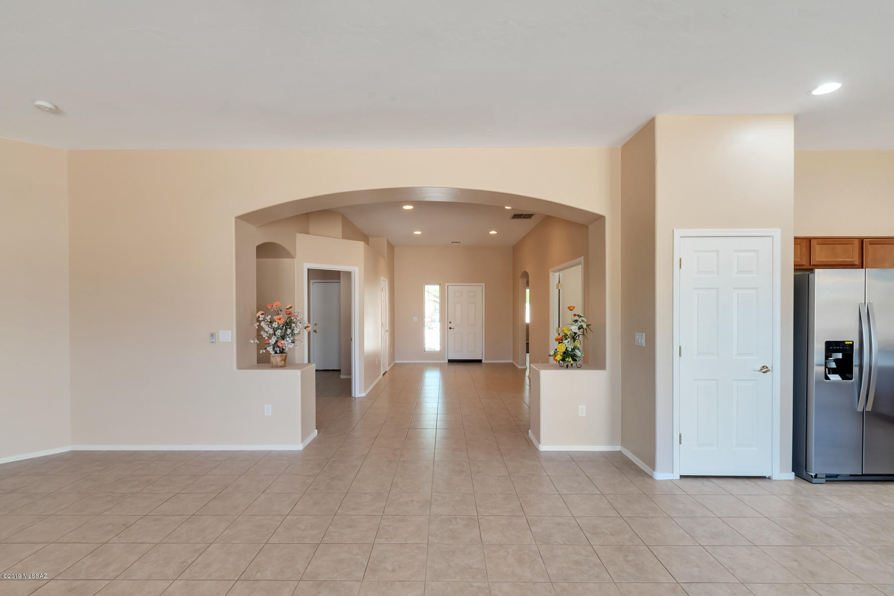 8244 W Calle Sancho Panza