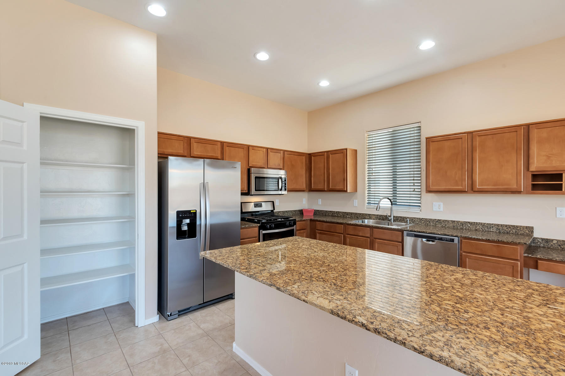 8244 W Calle Sancho Panza