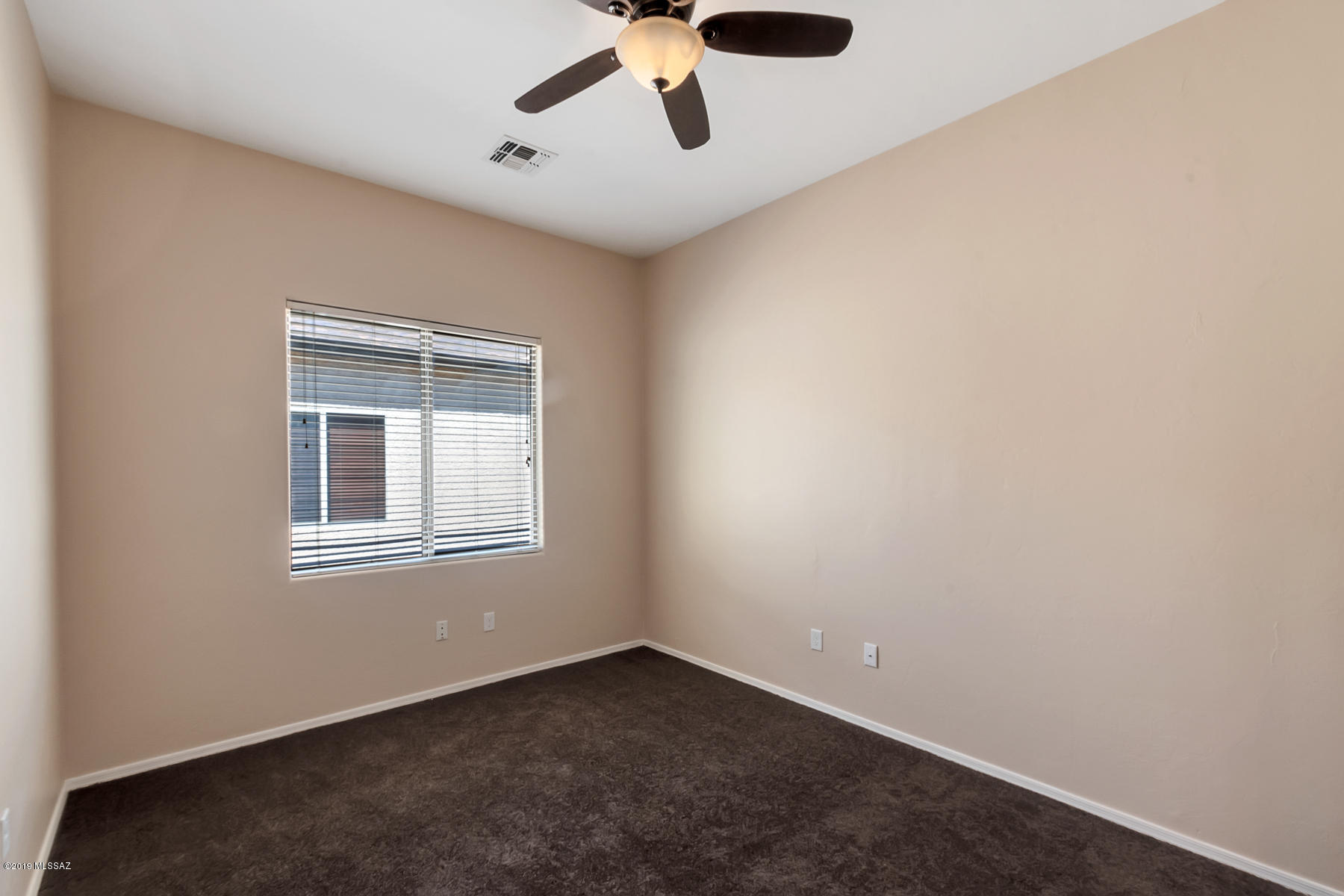 8244 W Calle Sancho Panza