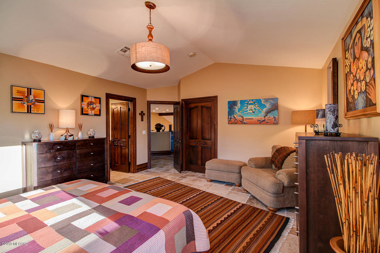 3884 E Calle Cayo