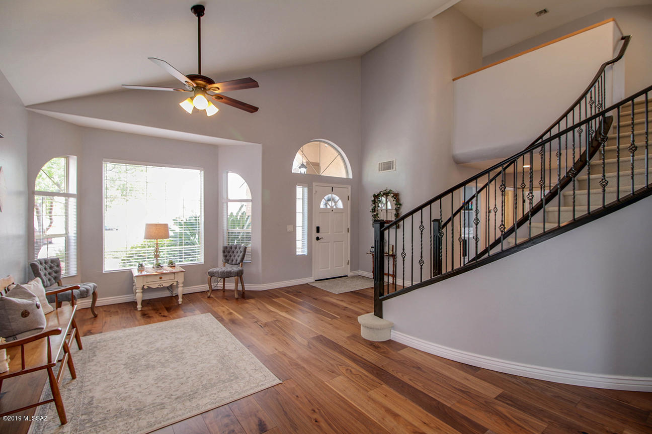 981 W Antelope Creek Way