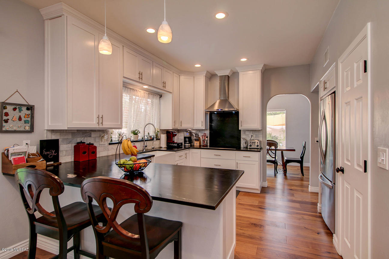 981 W Antelope Creek Way