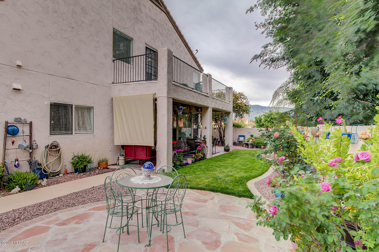981 W Antelope Creek Way