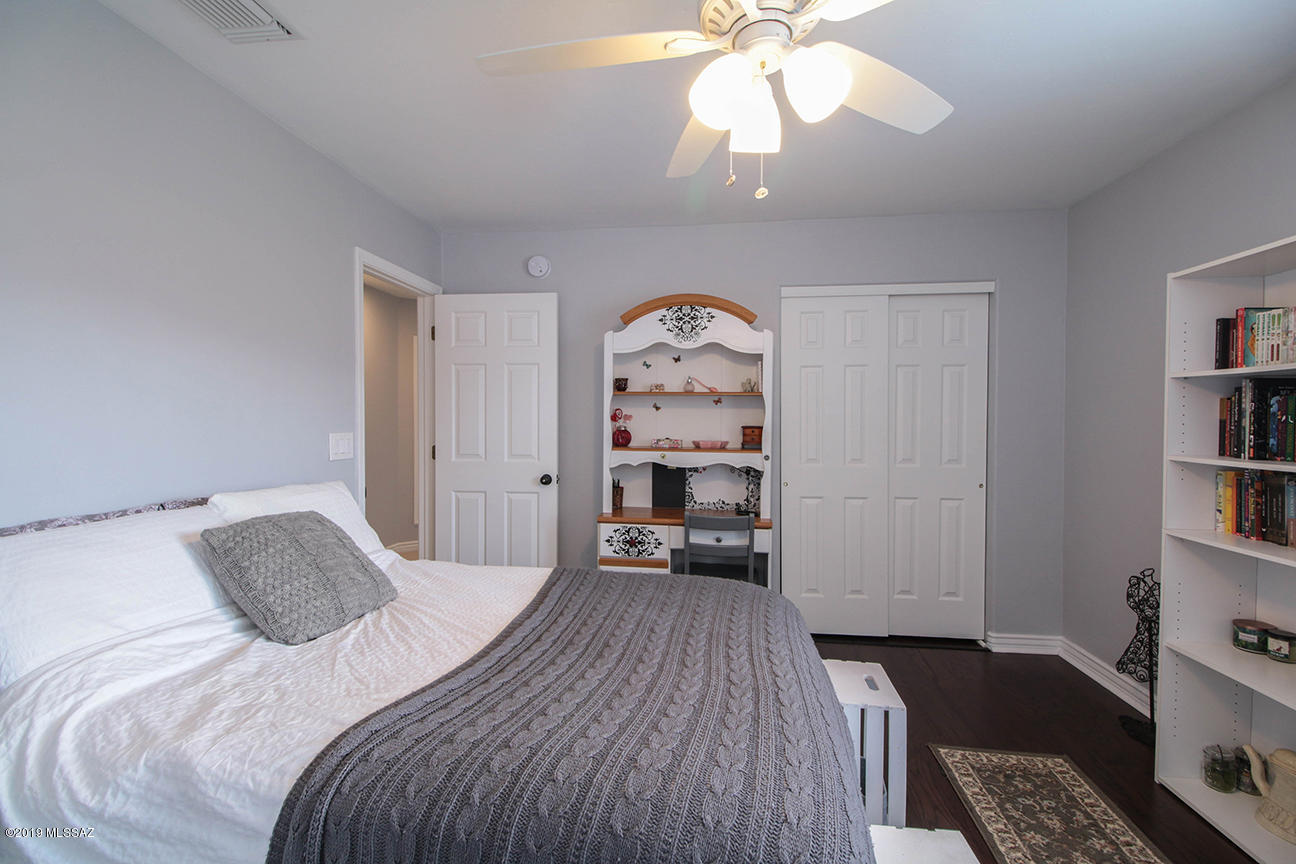 981 W Antelope Creek Way