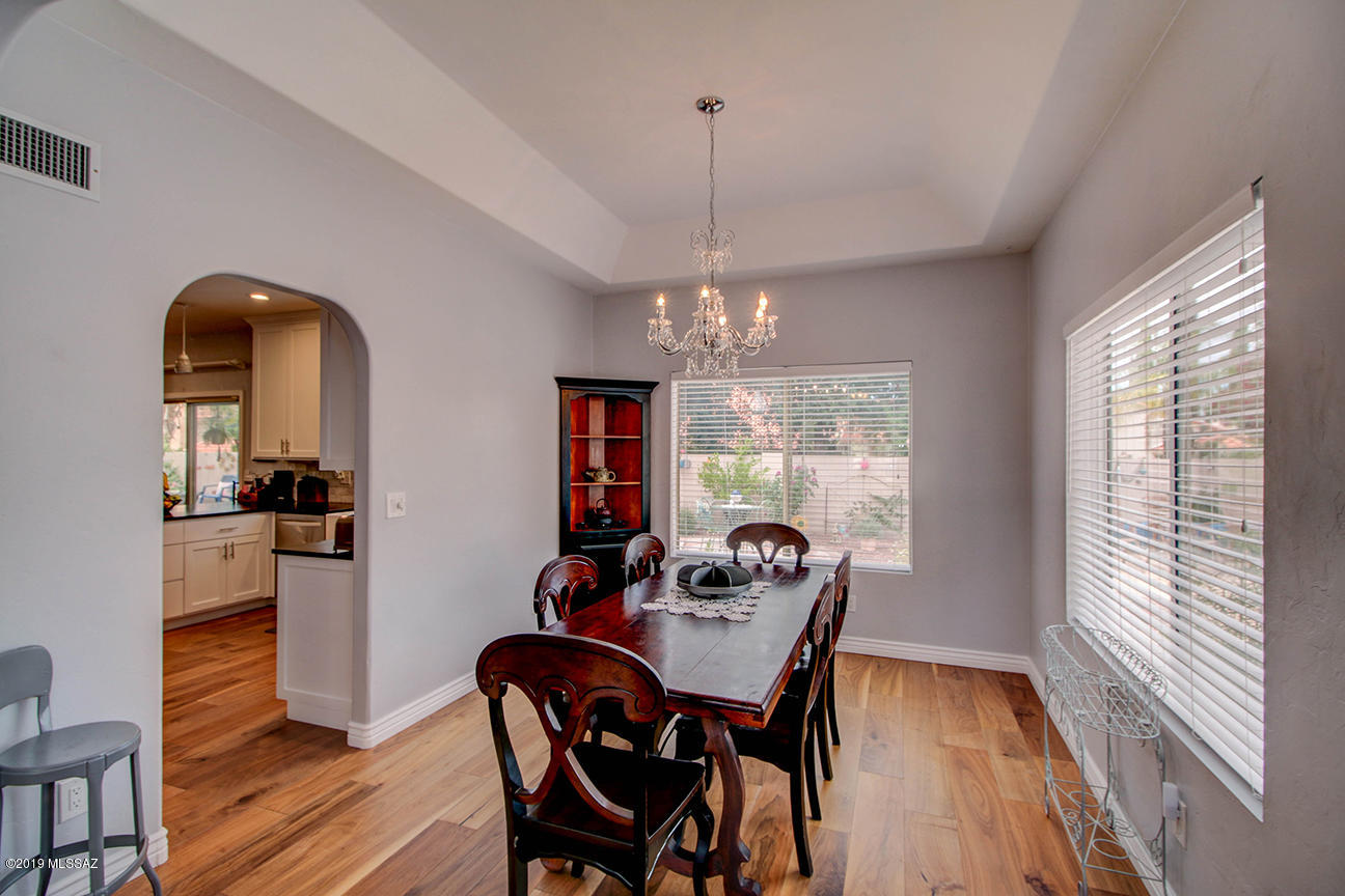 981 W Antelope Creek Way