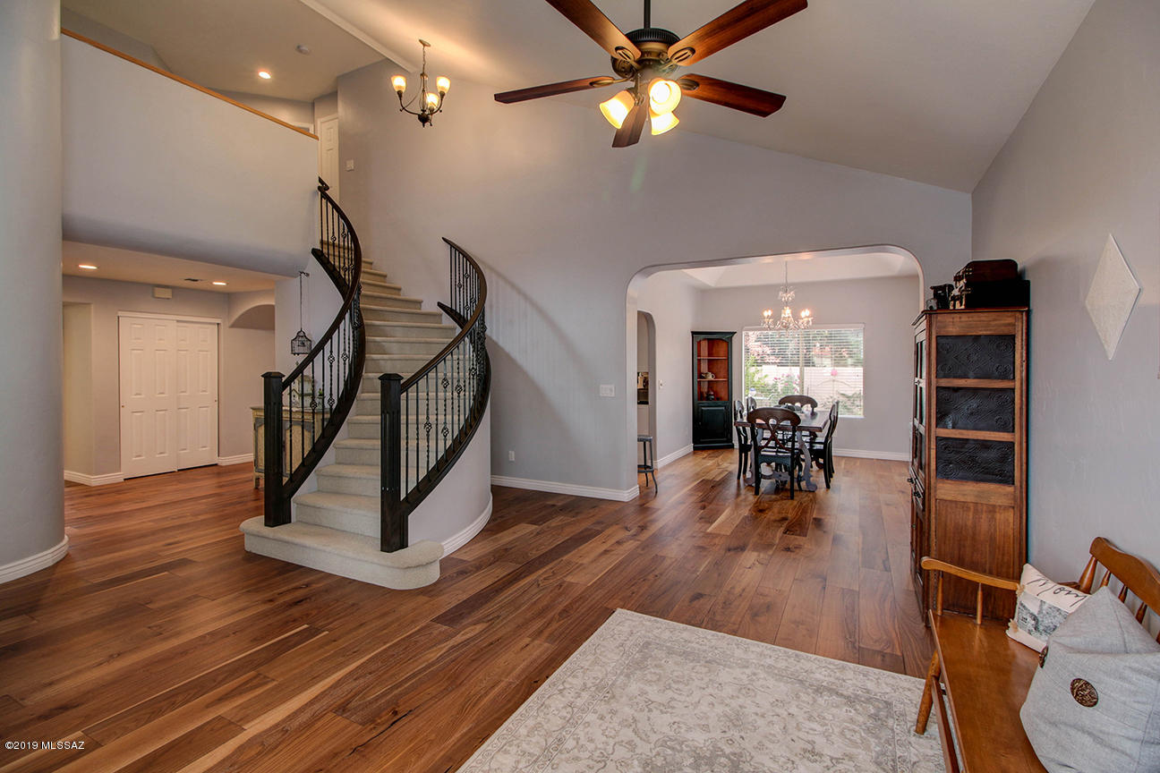 981 W Antelope Creek Way