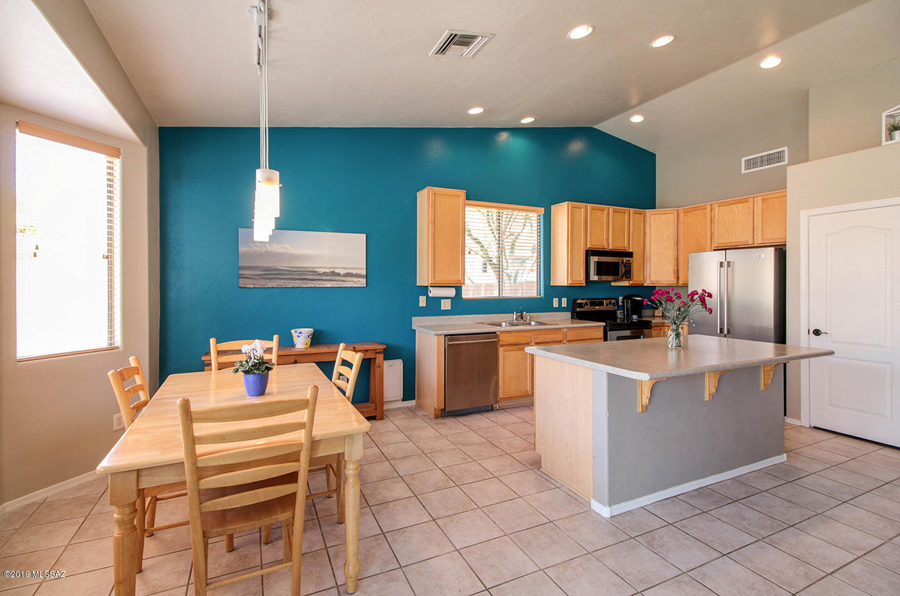 312 W Sugar Loaf Road