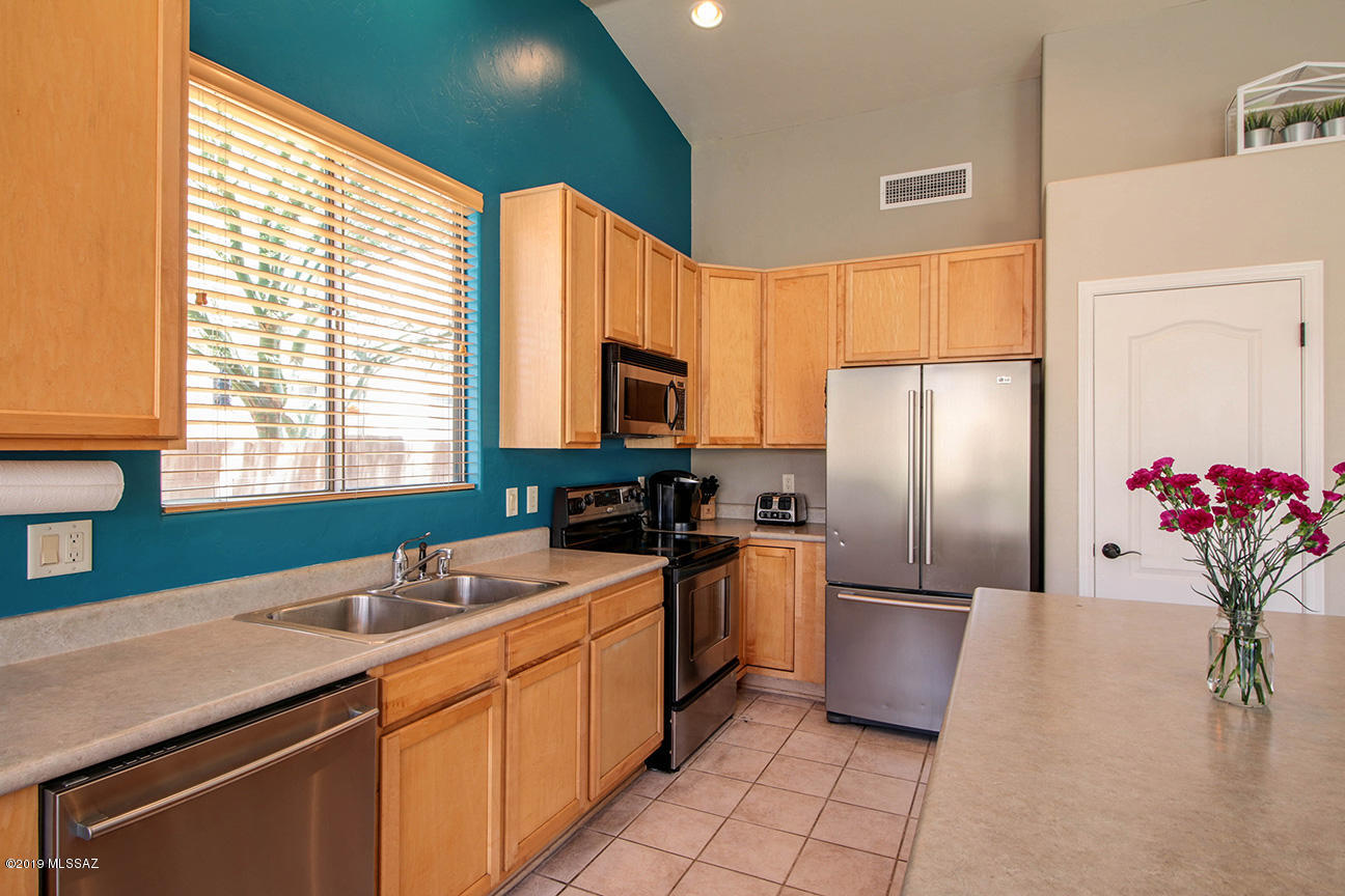 312 W Sugar Loaf Road