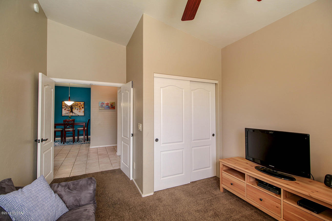 312 W Sugar Loaf Road