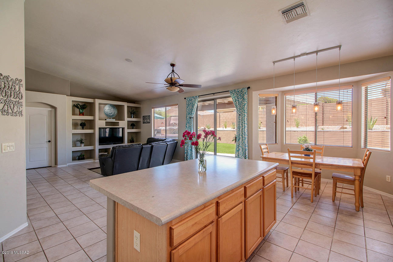 312 W Sugar Loaf Road