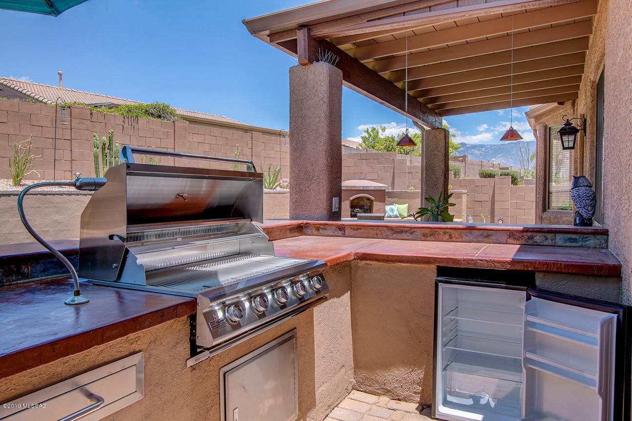312 W Sugar Loaf Road