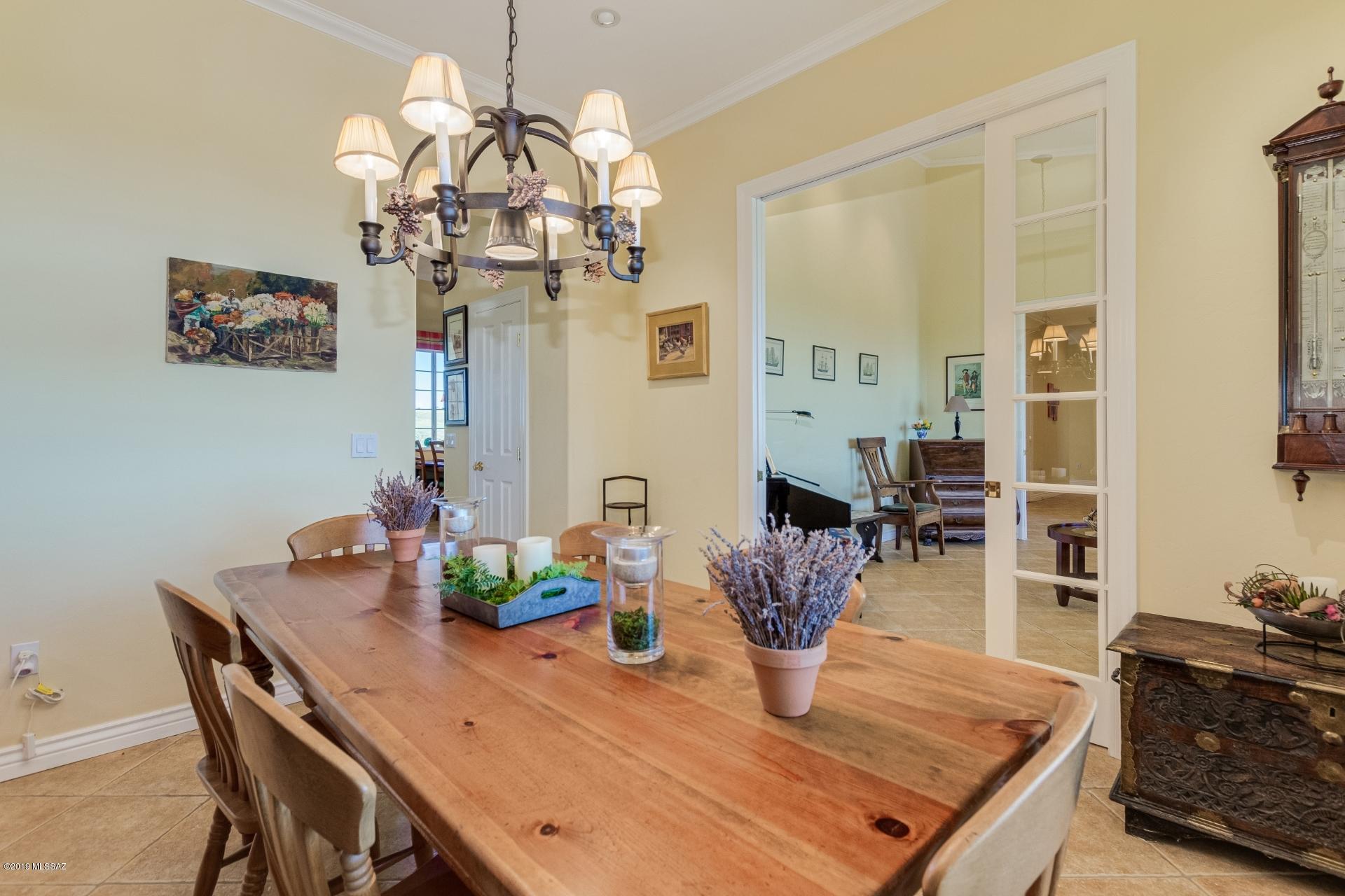 200 Santa Rita Court
