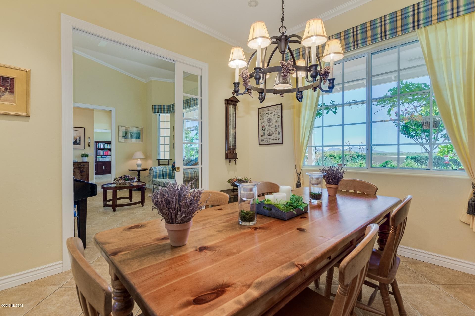 200 Santa Rita Court