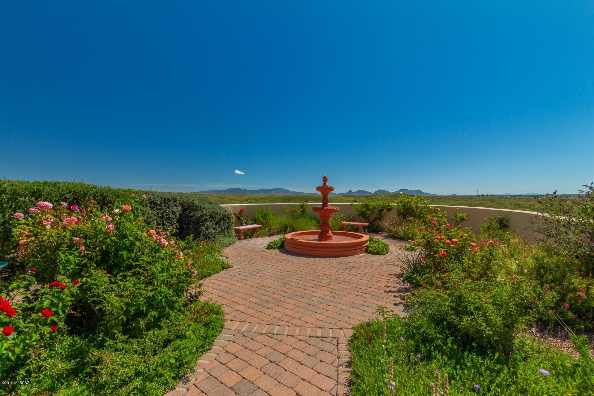 200 Santa Rita Court