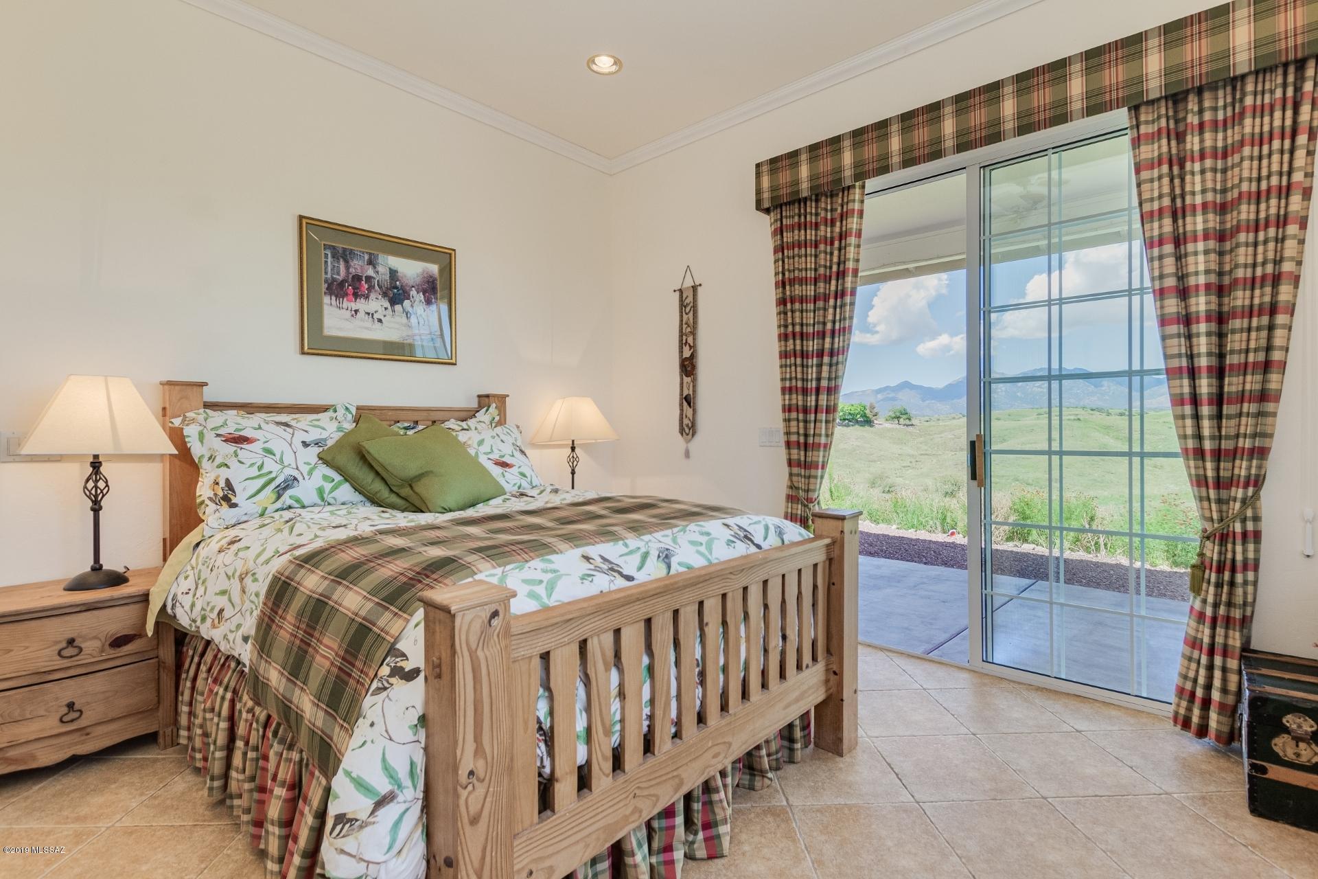 200 Santa Rita Court