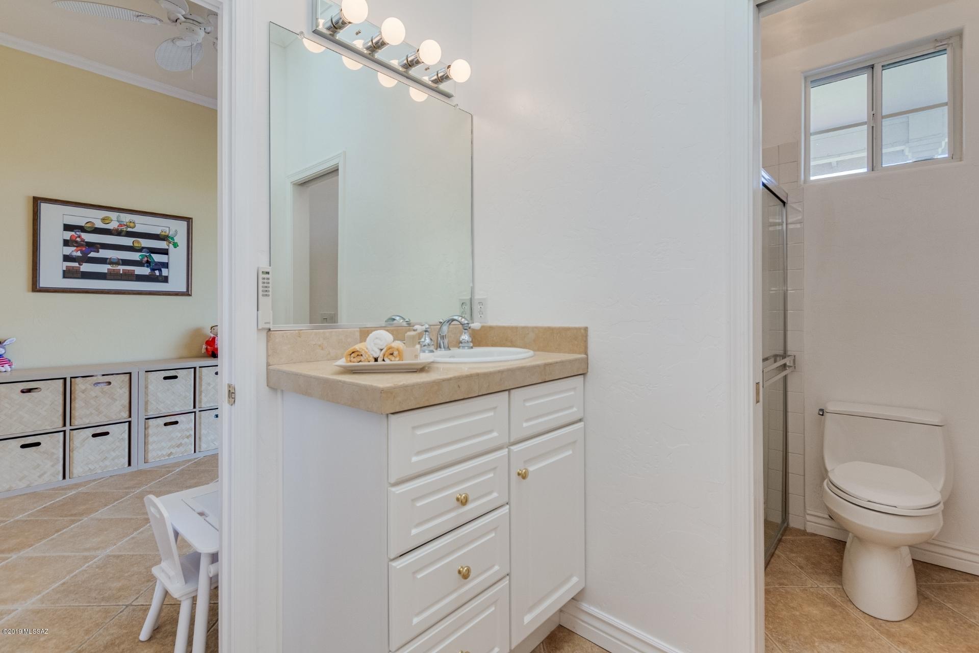 200 Santa Rita Court