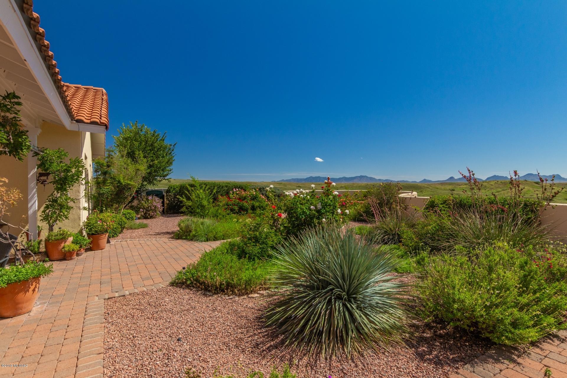 200 Santa Rita Court