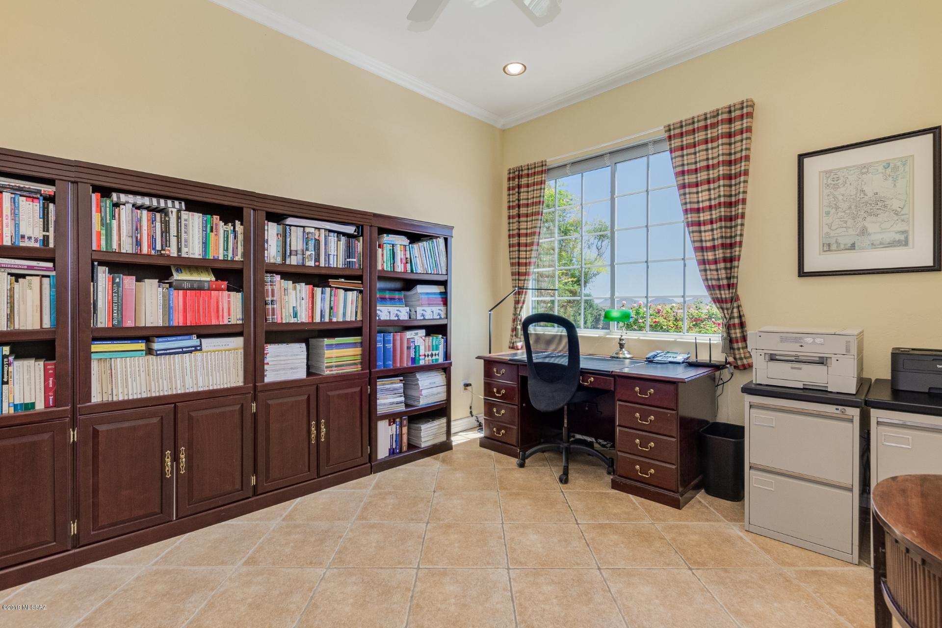200 Santa Rita Court