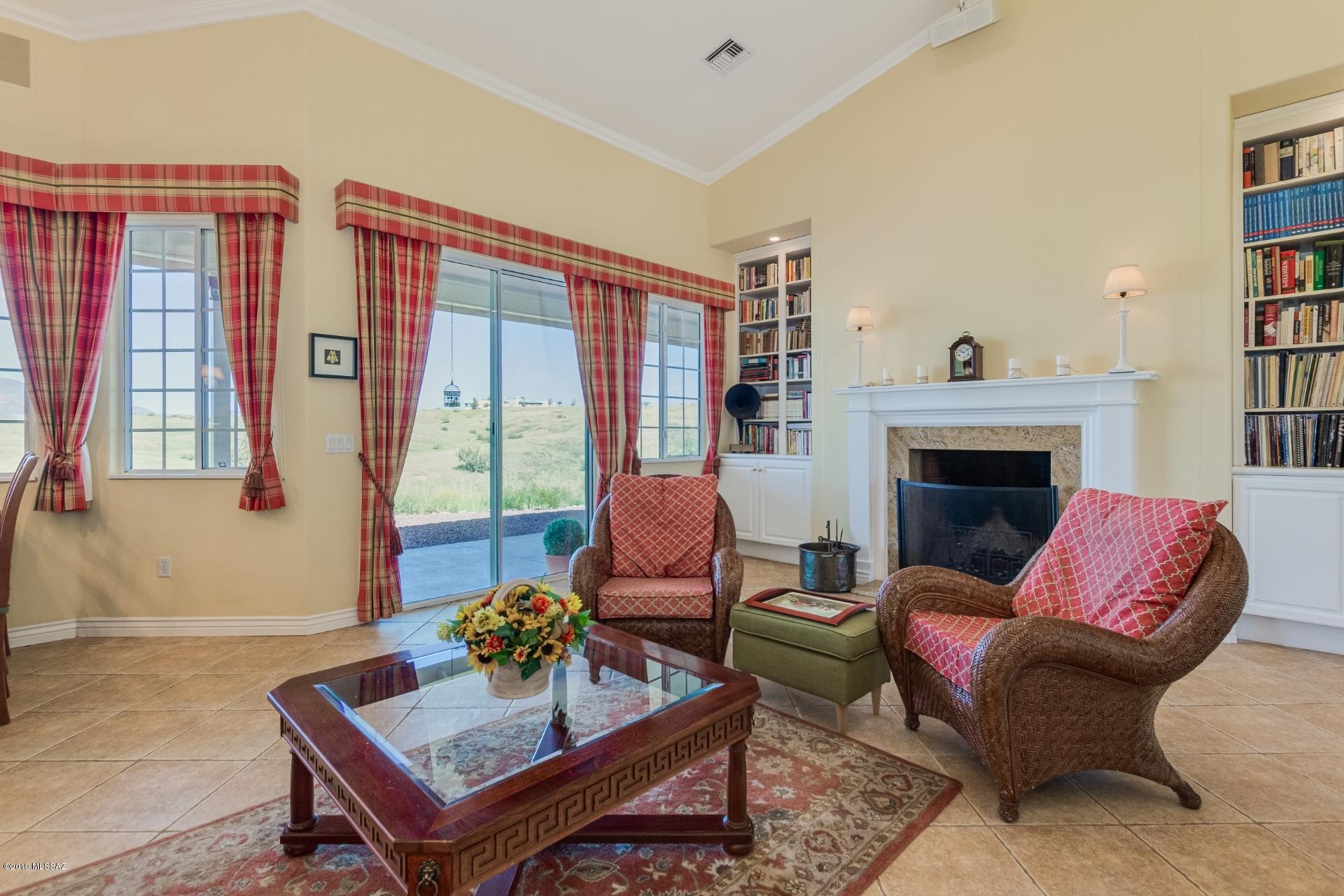 200 Santa Rita Court