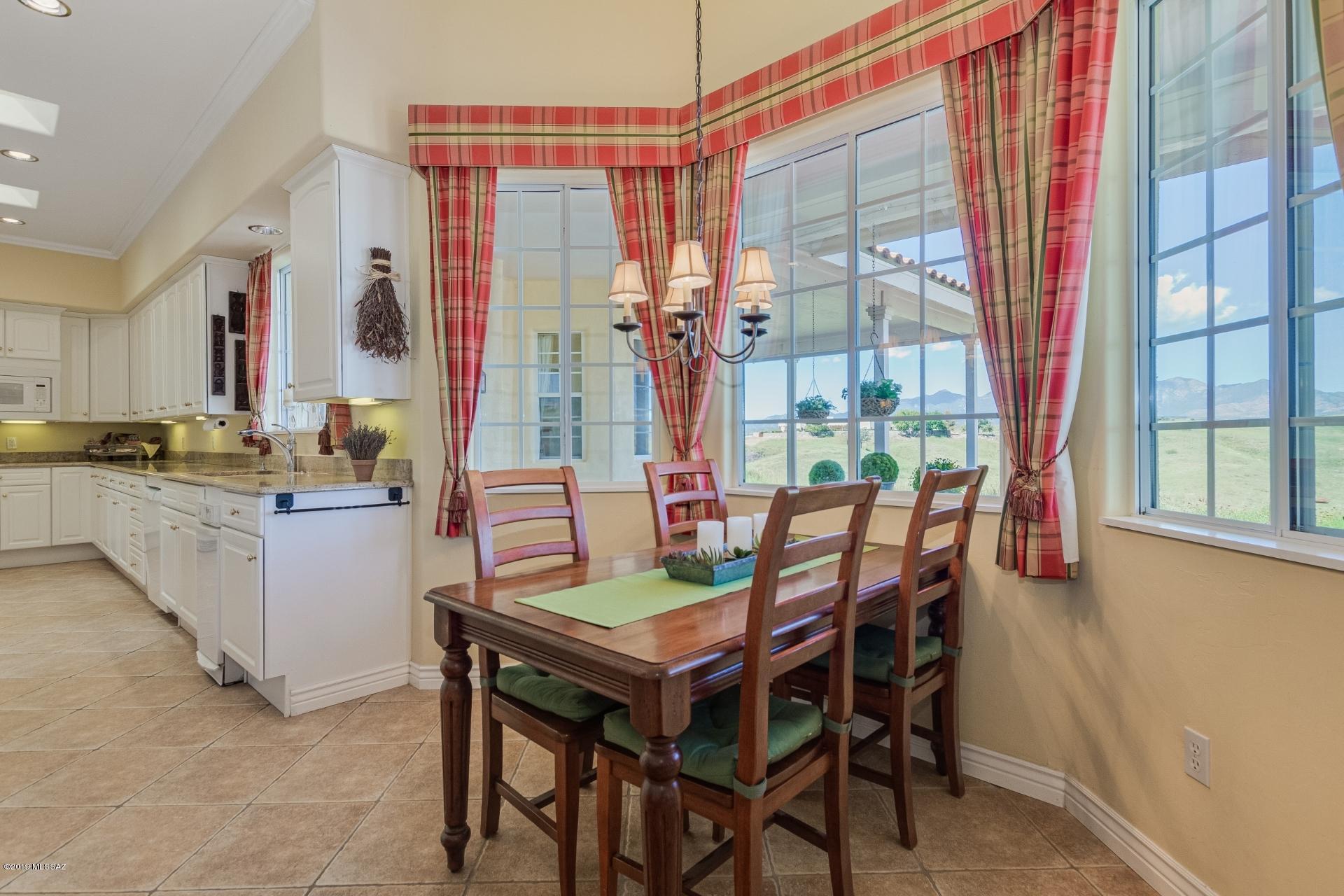 200 Santa Rita Court