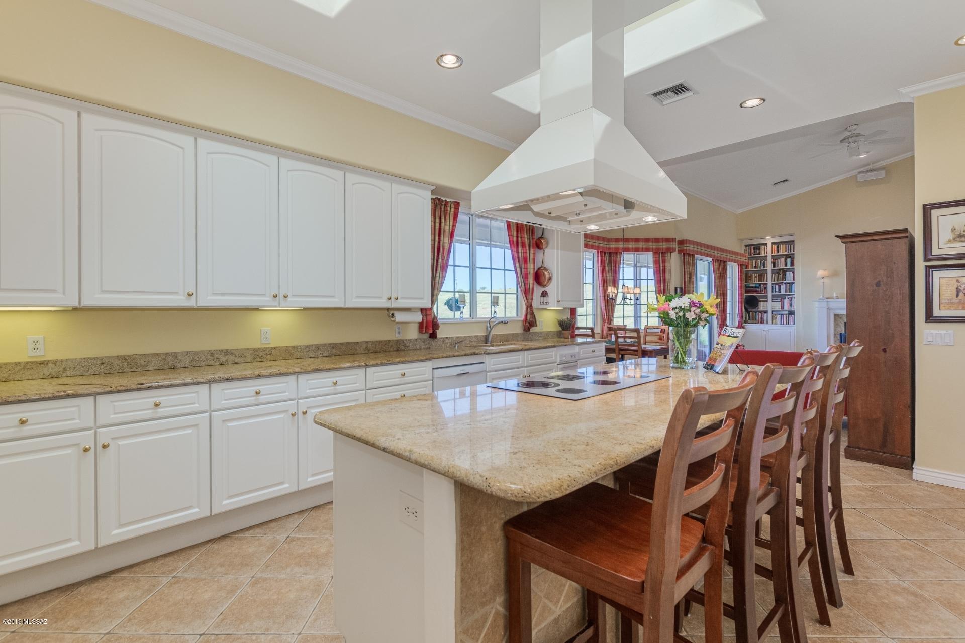 200 Santa Rita Court