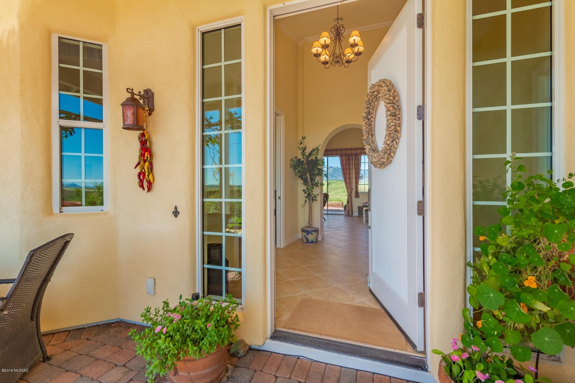 200 Santa Rita Court