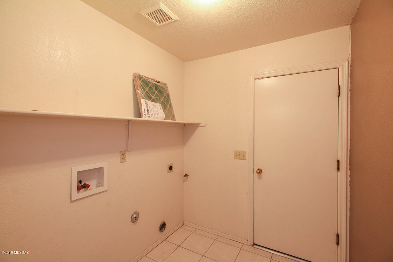 9955 E Depot Drive
