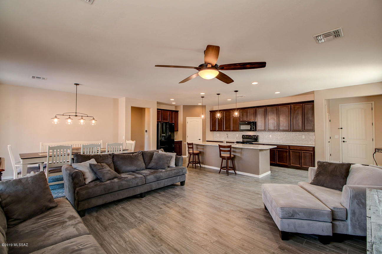 11558 W Foxberry Drive