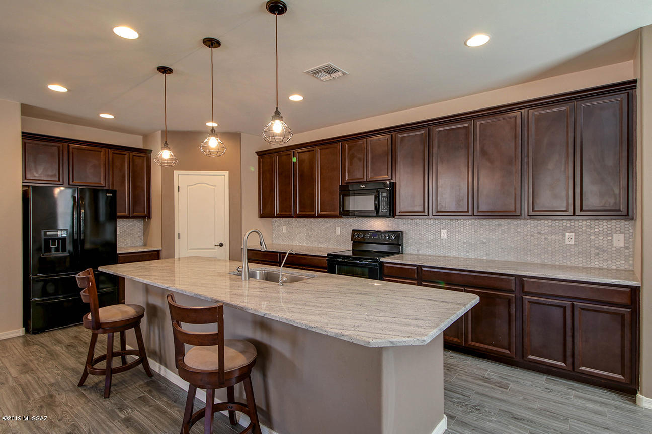 11558 W Foxberry Drive