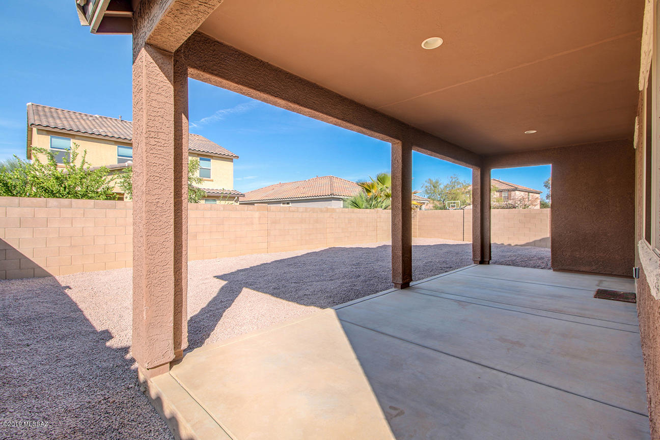 11558 W Foxberry Drive