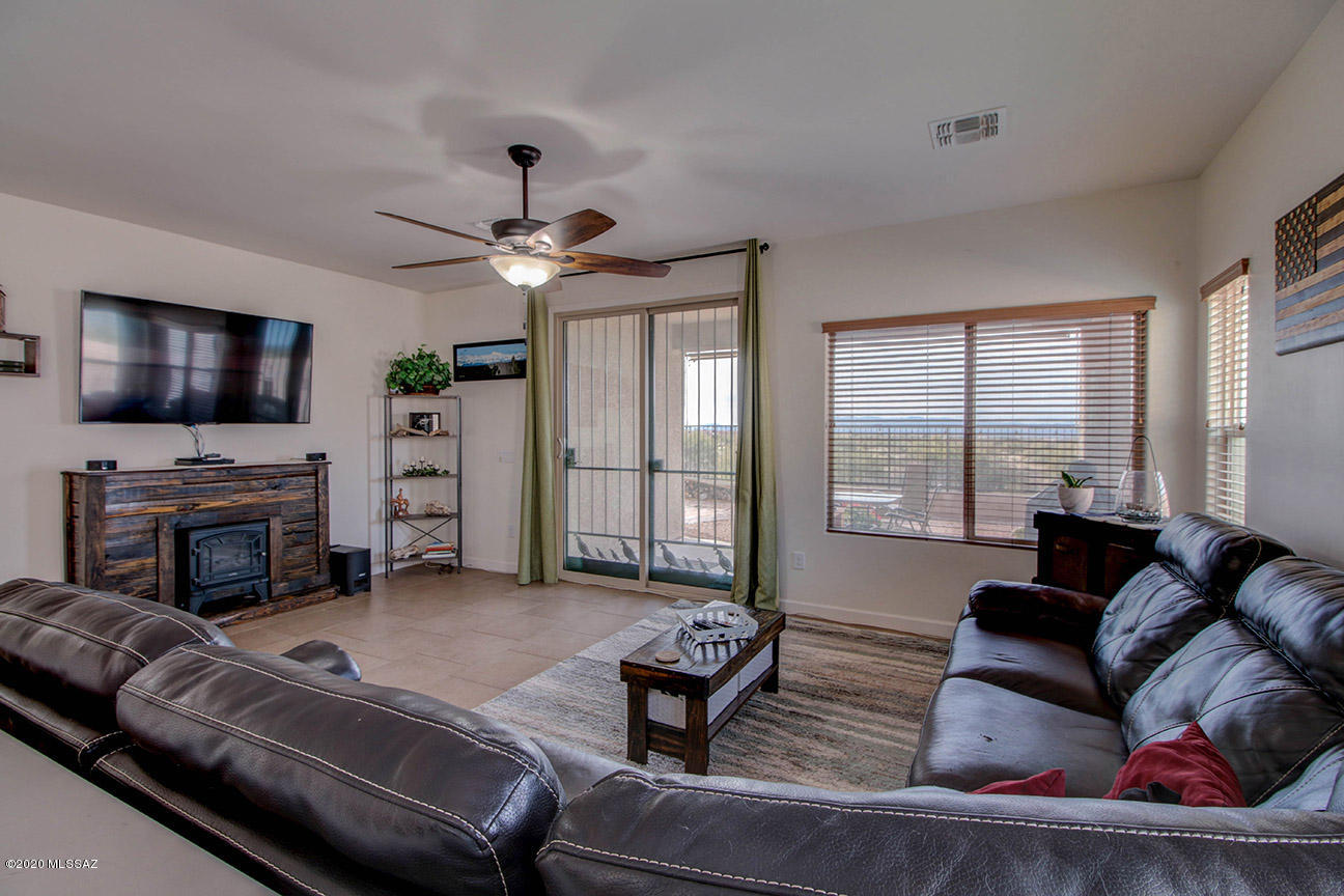 470 S Courts Redford Drive