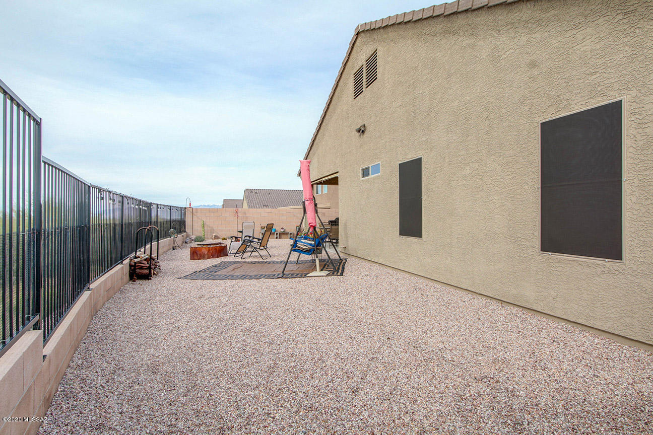 470 S Courts Redford Drive